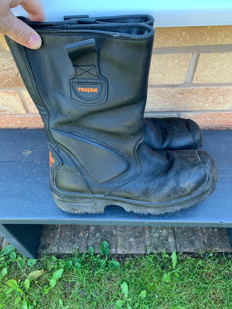 trojan rigger boots